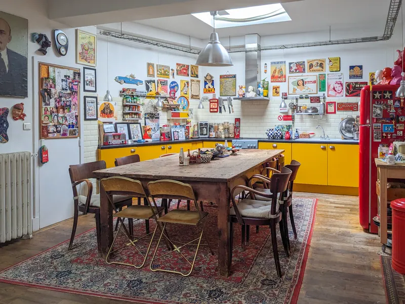 Cuisine et salle à manger de 45 m² avec puits de jour